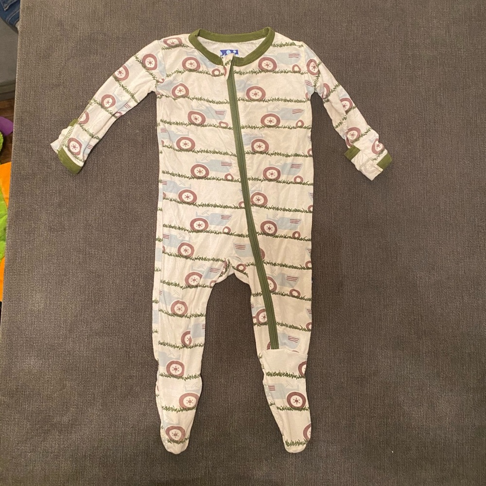 Kickee pants zipper sleeper